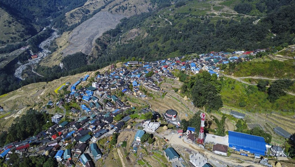 पर्यटक लोभ्याउँदै भुजुङ गाउँ