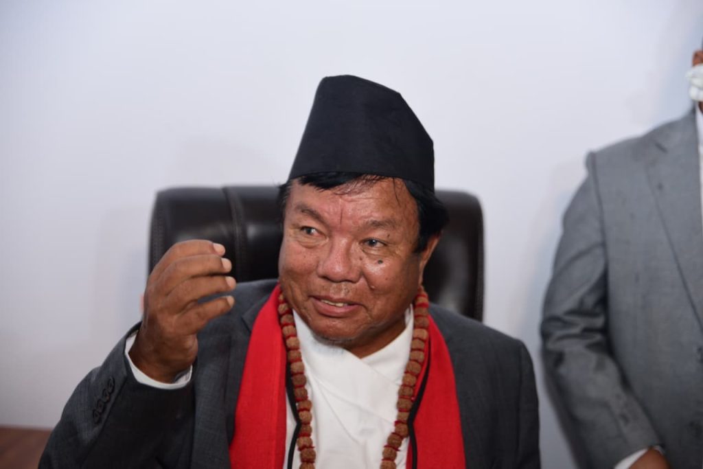 मन्त्रालयमै बस्छु, ओछयान र भान्साको व्यवस्था मिलाइदिनु : महावीर पुन