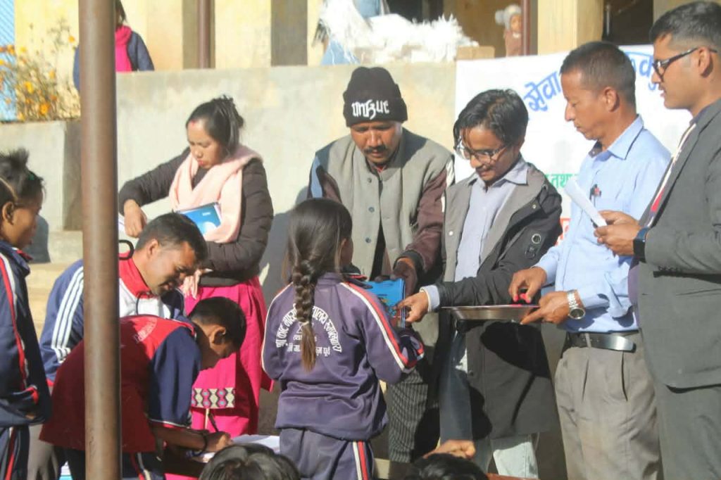 जेहेन्दार विद्यार्थीका लागि मानव सेवा समाज रुकुमको प्रेरणादायी कदम